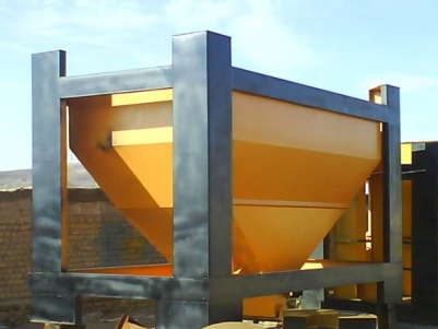 Asphalt storage silo